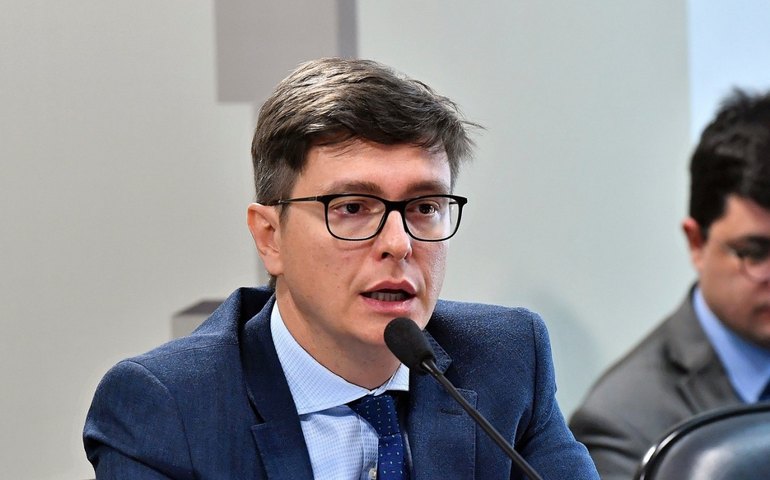 Governo não trabalha com probabilidade de MP 1045 caducar, diz secretário
