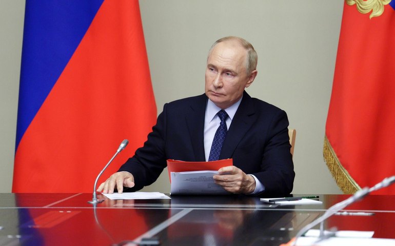 Rússia está aberta para dialogar com administração Trump sobre conflito ucraniano, afirma Putin