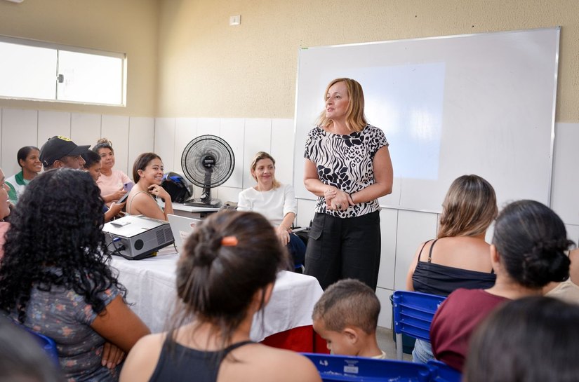 “É a chance que eu não tive”: pais celebram ensino bilíngue na rede pública de União dos Palmares