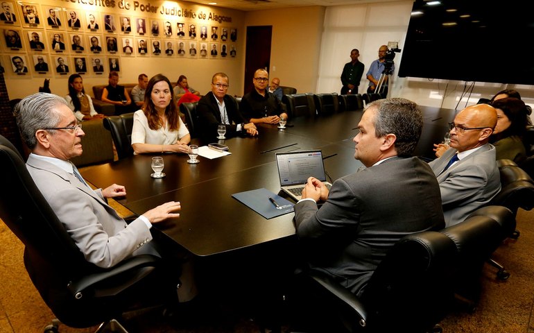 Presidente Fábio Bittencourt destaca avanços no cumprimento de atos processuais em Alagoas