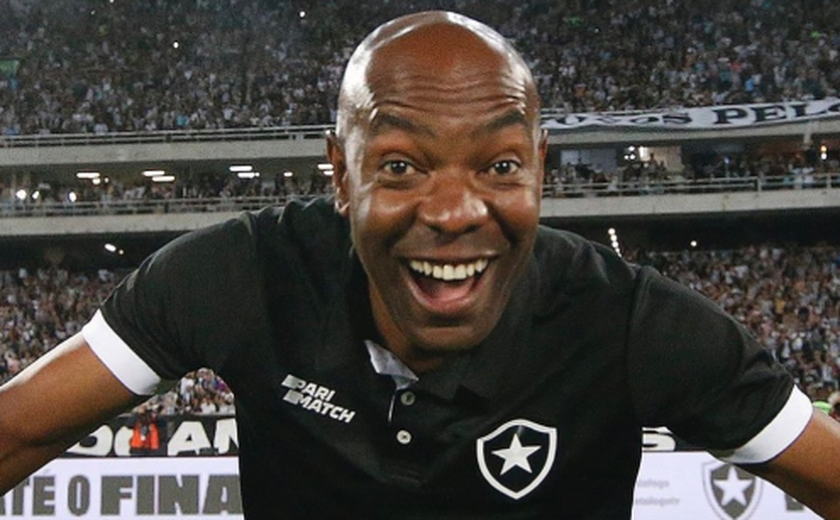Botafogo anuncia retorno de Cláudio Caçapa como técnico interino