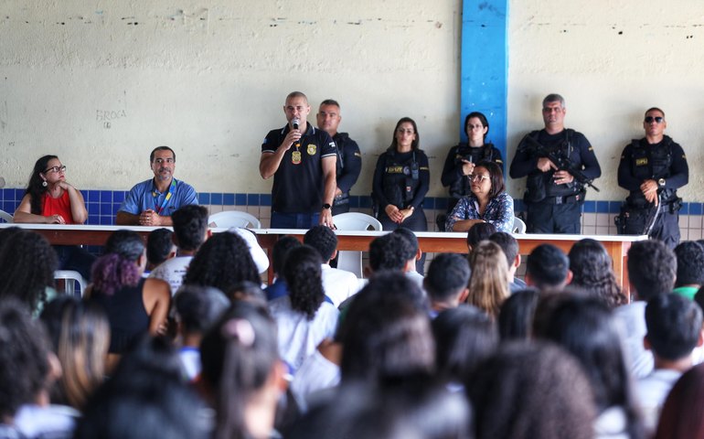 PC inicia ciclo de palestras para orientar comunidade escolar sobre “ameaças”