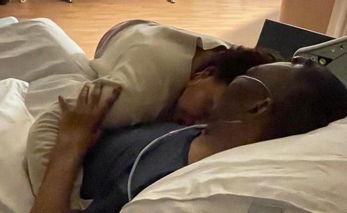 Kely Nascimento com Pelé em postagem do Instagram na noite de 23/12