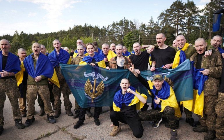 Rússia e Ucrânia libertam 390 prisioneiros cada em primeira troca