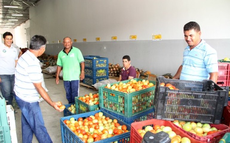 PAA municipal: 32 toneladas são distribuídas em instituições de Arapiraca