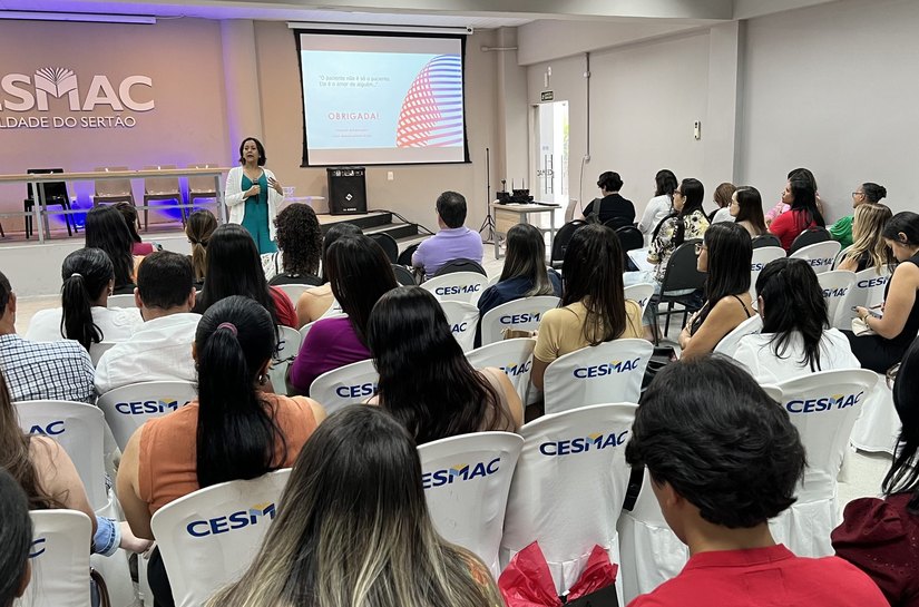 Mês da Saúde Bucal: profissionais comemoram com capacitação, em Palmeira