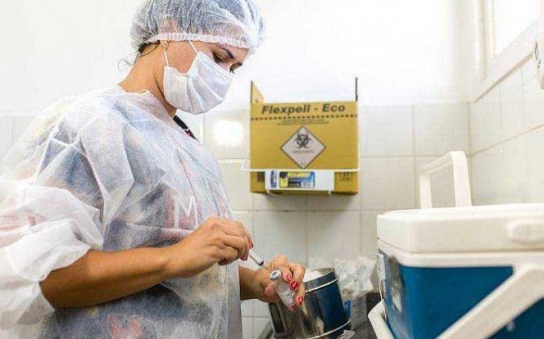 Vacina Coronavac será aplicada apenas no Maceió Shopping e Pátio Shopping