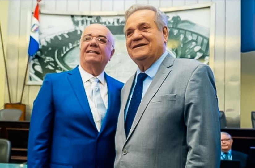Com presença de Ronaldo Lessa, ALE homenageia Fábio Farias com a Comenda Tavares Bastos