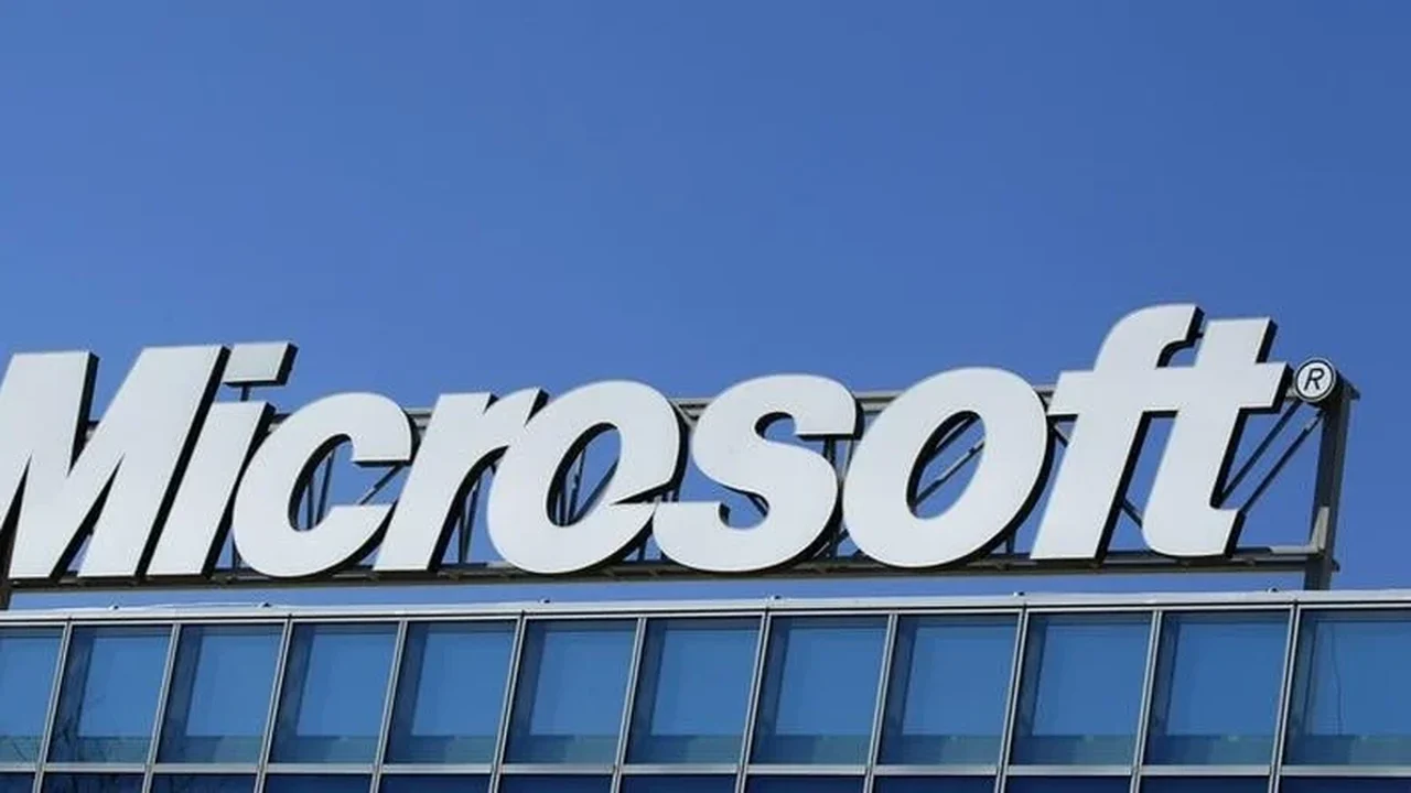 Itália abre investigação contra a Microsoft relacionada a custos