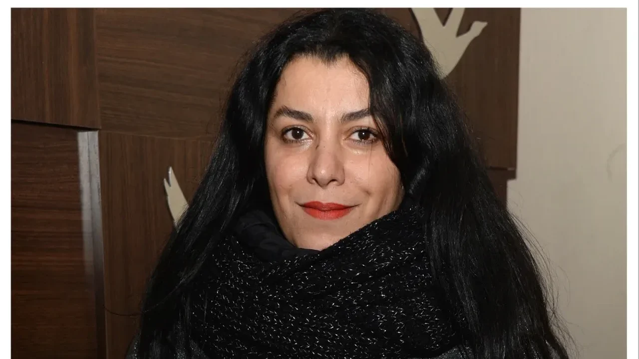 Morre Marjane Satrapi, autora de 'Persépolis' e voz crítica do regime iraniano, aos 56 anos