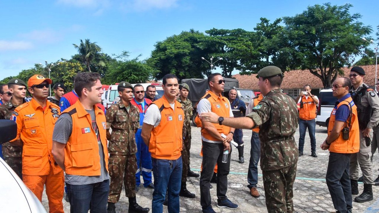 Prefeitura apoia treinamento do Exército em Maceió