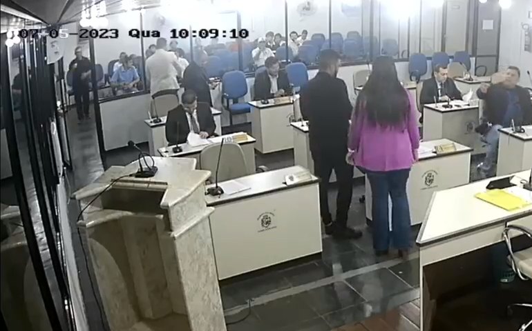 Câmara de Vereadores em Palmeira volta do recesso, mas sessão é encerrada por falta de quórum