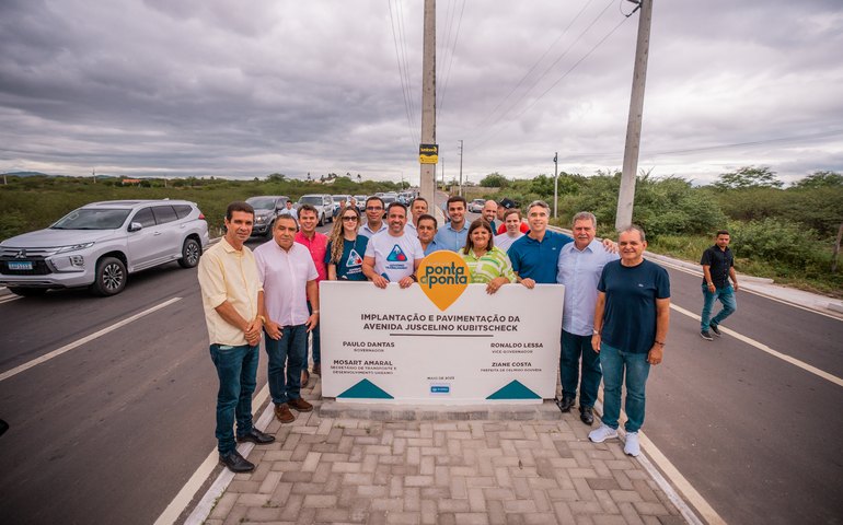 Secretário Arthur Albuquerque participa de entregas do Governo Trabalhando