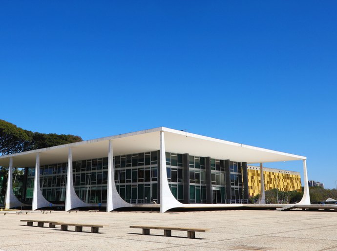 Julgamento sobre investigação de Moraes será teste para colegialidade e credibilidade do STF, avalia especialista