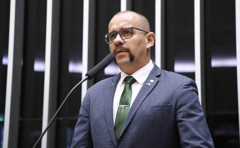 Comissão aprova projeto que permite cessão de militar estadual para associação de classe