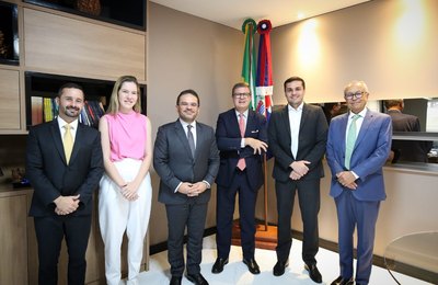 Parlamento da ALE recebe a visita do embaixador da Itália