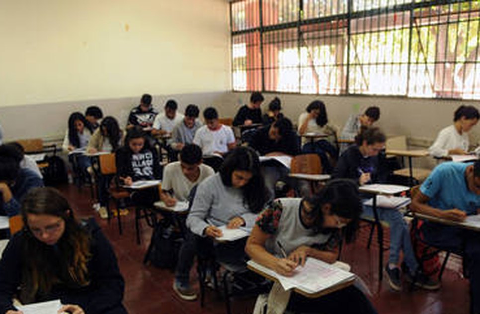 alunos-candidatos-enem-simulado-estudantes-sala-de-aula-04112023190301056 / Foto: Foto: Gabriel Jabur/Agência Brasília