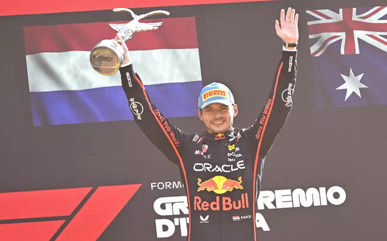 Verstappen vence GP da Itália e Ferrari fica de fora do pódio