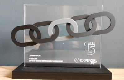 LafargeHolcim recebe prêmio da Coopercon AL como campeã de vendas