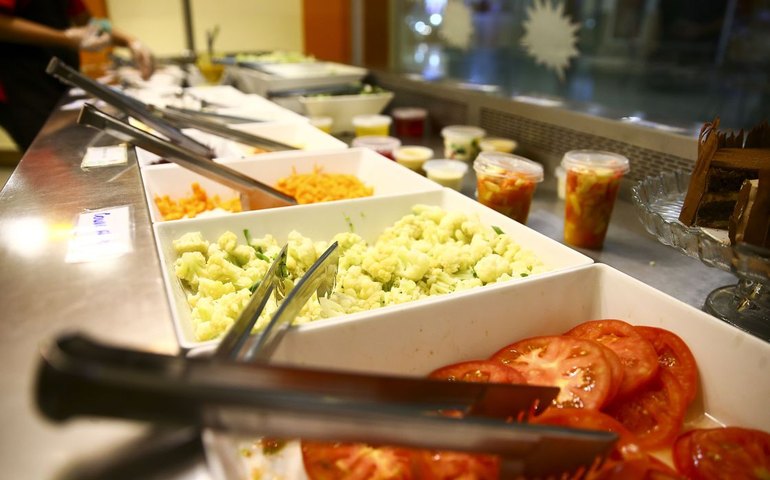 Governo vai repetir experiência de abertura de mercado de cartões para reduzir taxas cobradas no vale-refeição