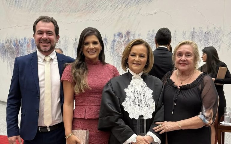 Prefeita Marcela Gomes prestigia posse de Marluce Caldas como ministra do STJ