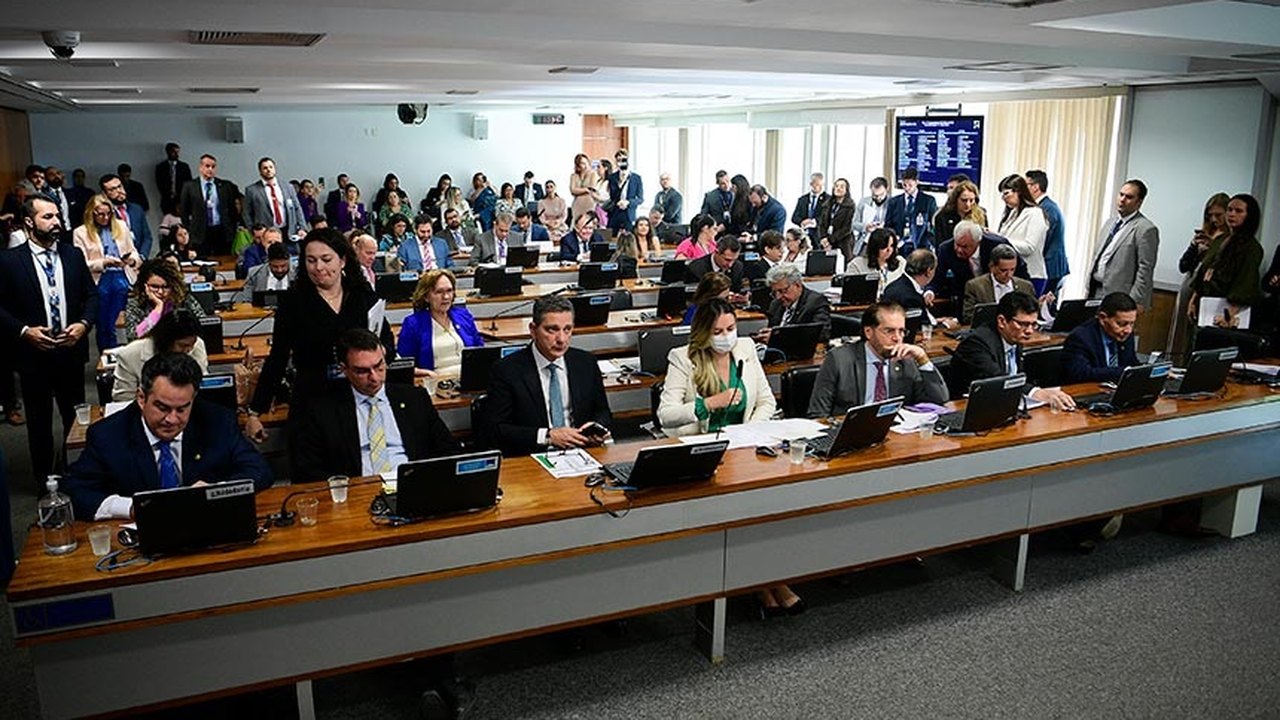 CCJ aprova recursos de acessibilidade na Justiça para pessoas com deficiência