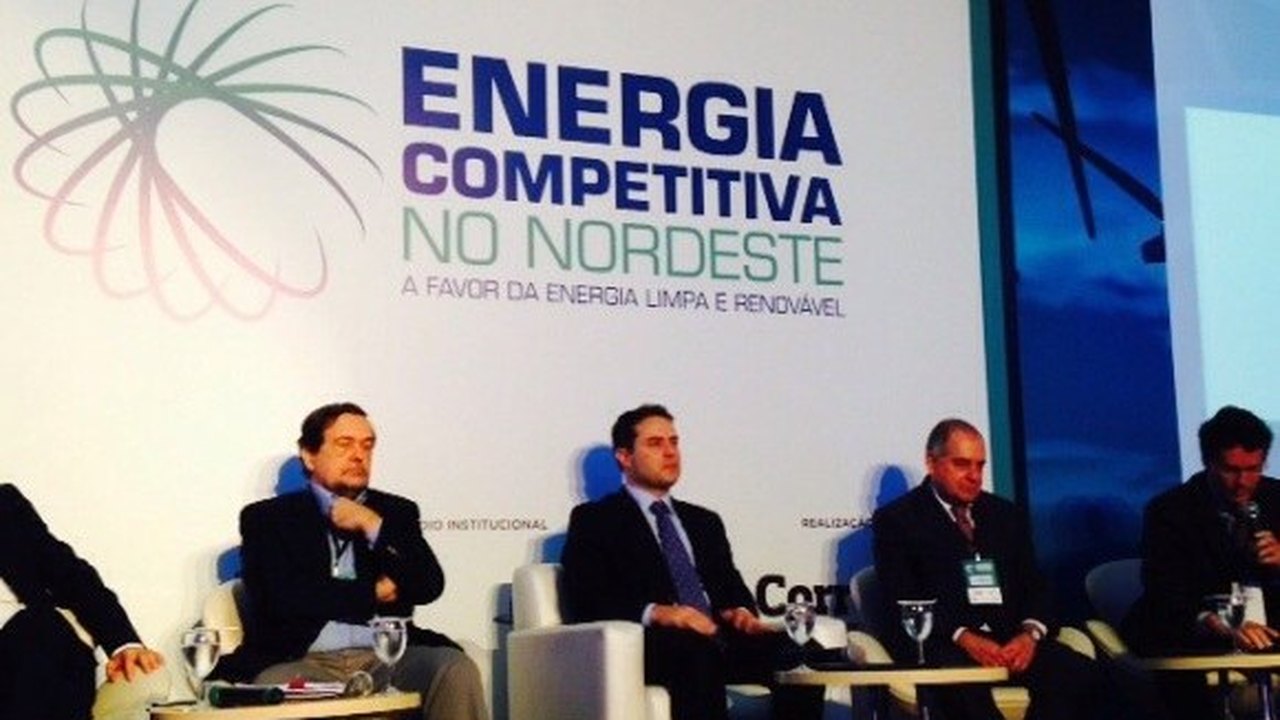 Governador Renan Filho discute energia competitiva do Nordeste