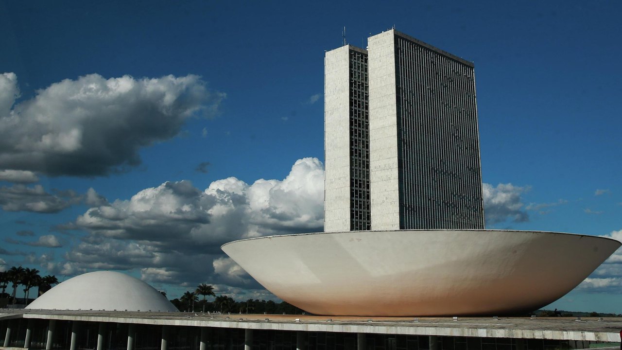 Senado aprova PEC da aposentadoria especial para agentes de saúde; custo previsto é de R$ 27 bi