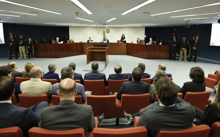 STF: julgamento pode condenar mais seis réus pela trama golpista