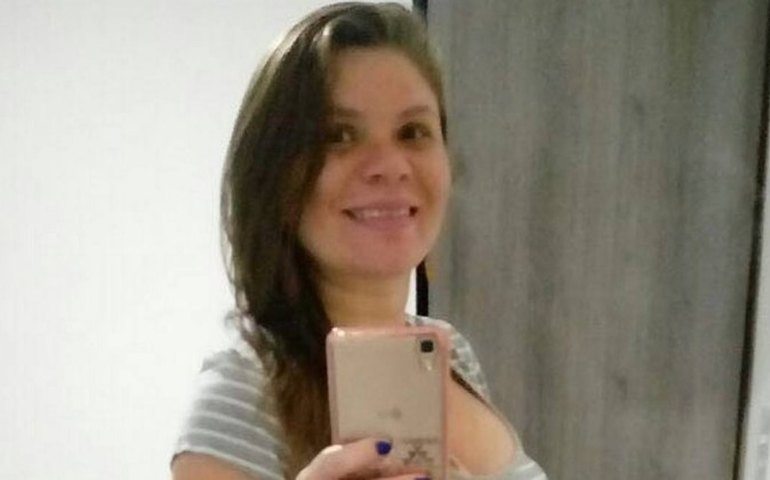 Grávida ferida por tiro recebe alta de hospital, mas bebê segue internado