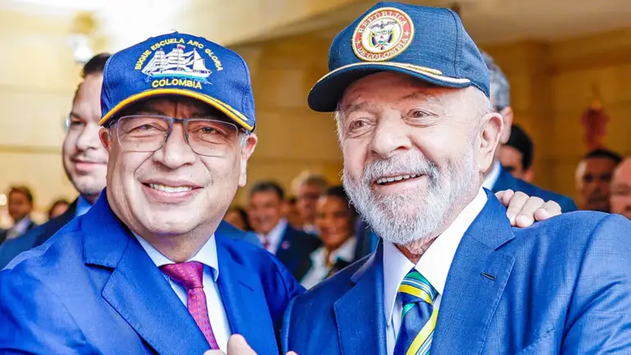 Lula e Petro discutem plebiscito após eleição
