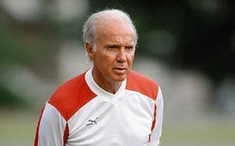 Veja fotos raras da infância de Zagallo