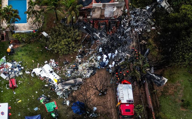 IML e polícia identificam todas as vítimas do acidente aéreo de Vinhedo, em SP