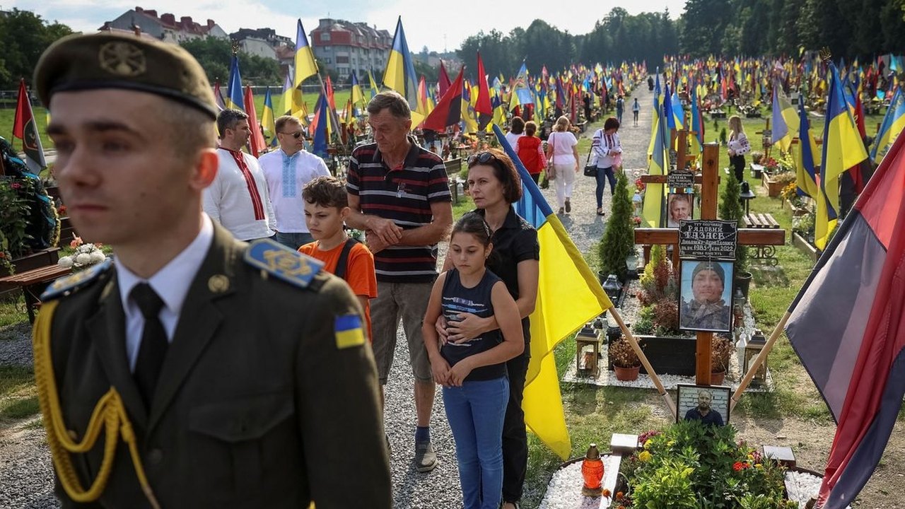 Dia da Independência: Zelenskiy reúne ucranianos 18 meses após invasão