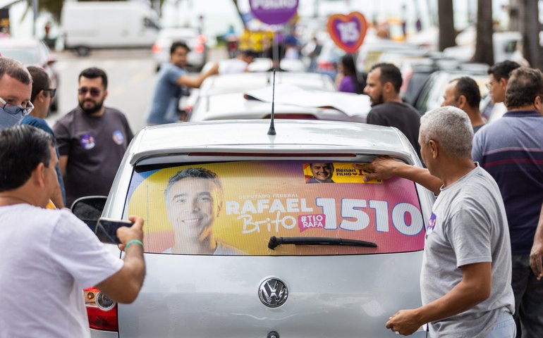 Adesivaço de Rafael Brito toma conta de Arapiraca neste sábado (27)