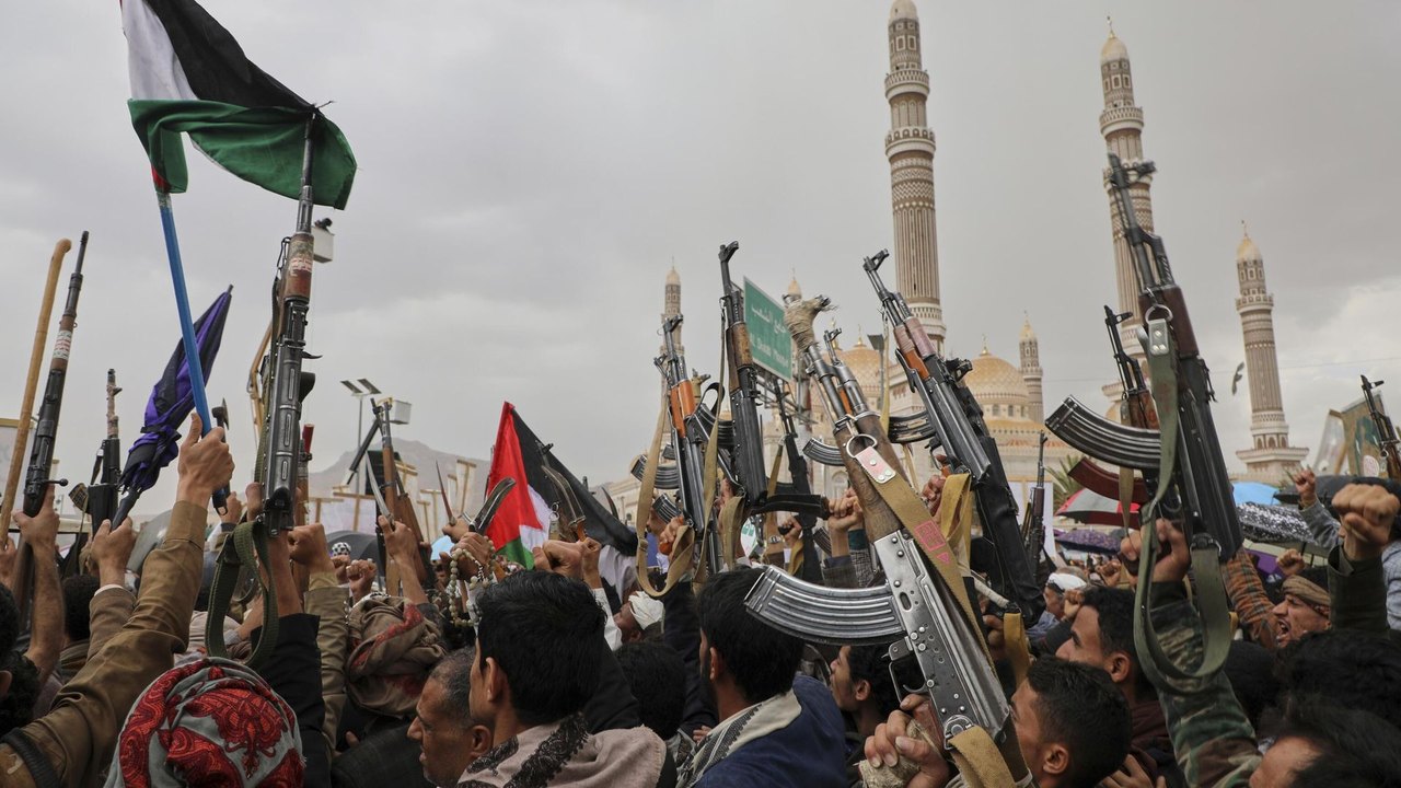 Parlamento do Iémen aprova mobilização geral contra os houthis