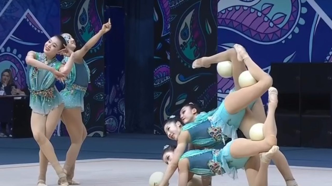 China desbanca EUA e vence final por equipes do Mundial de Ginástica Artística em Roterdã