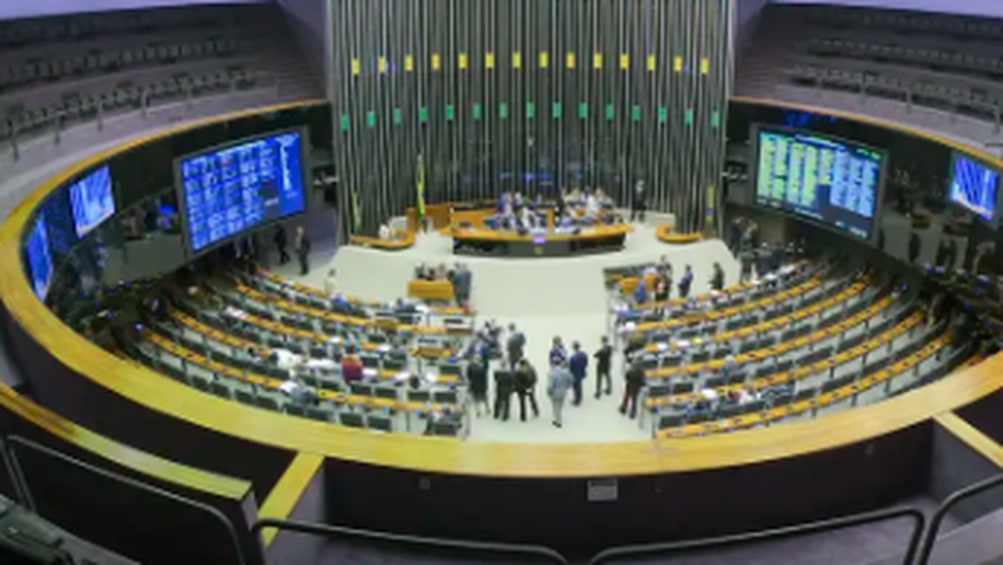 Parlamentares criticam e comemoram prisão preventiva de Bolsonaro