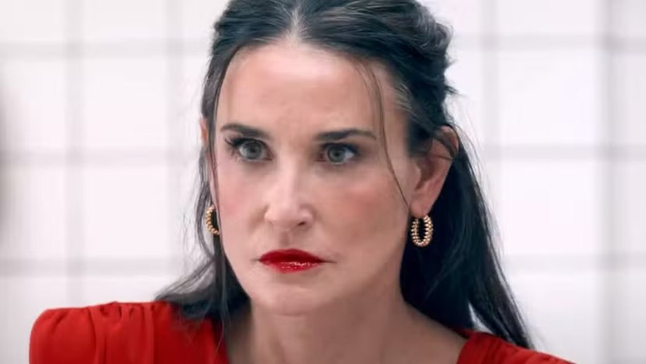 Demi Moore revela distúrbio alimentar após pedirem para ela perder peso
