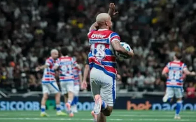 Com hat-trick de Deyverson, Fortaleza empata no fim e 'estraga' festa do Atlético-MG para Hulk