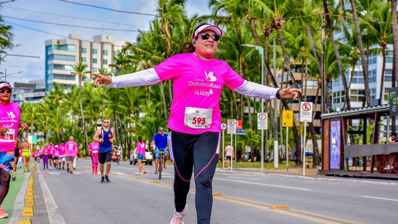 Outubro Rosa: Hospital lança corrida e renda será revertida para almofadas que auxiliam pacientes com câncer