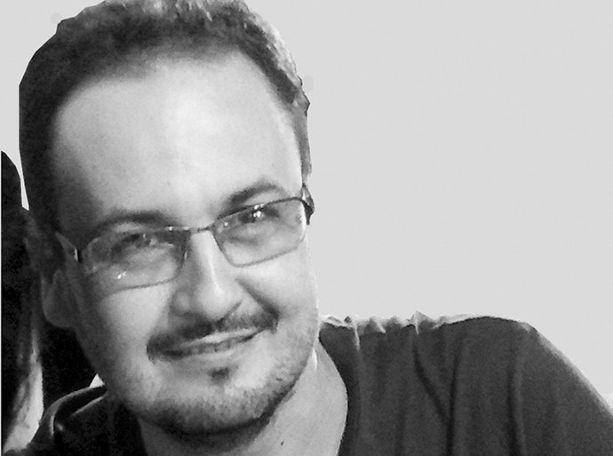 Crônica: O dono da bola decide quem brinca