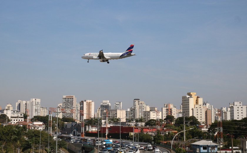 No Canada, aeroporto de Toronto confirma incidente envolvendo avião da Delta