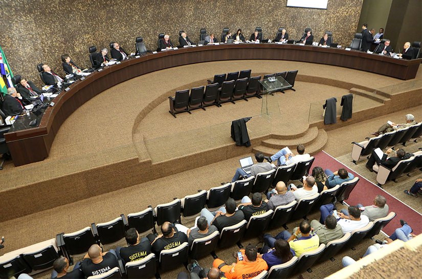 TJ decide que Estado deve regularizar agentes penitenciários que usam armas