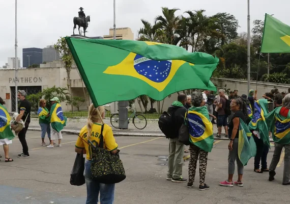 Bolsonaristas convocam ato em defesa de ex-presidente neste domingo em Brasília