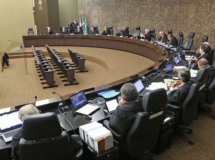TJ determina que governador nomeie membro do MPC para vaga no TCE