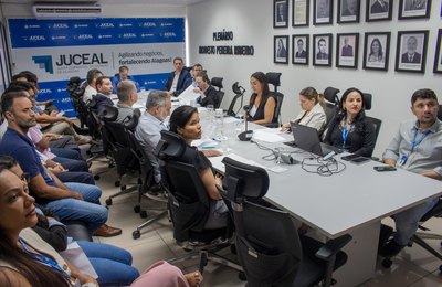 Junta Comercial aprova recadastramento anual de leiloeiros