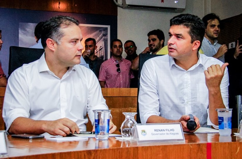 Prefeito e governador discutem expansão de saneamento em Maceió