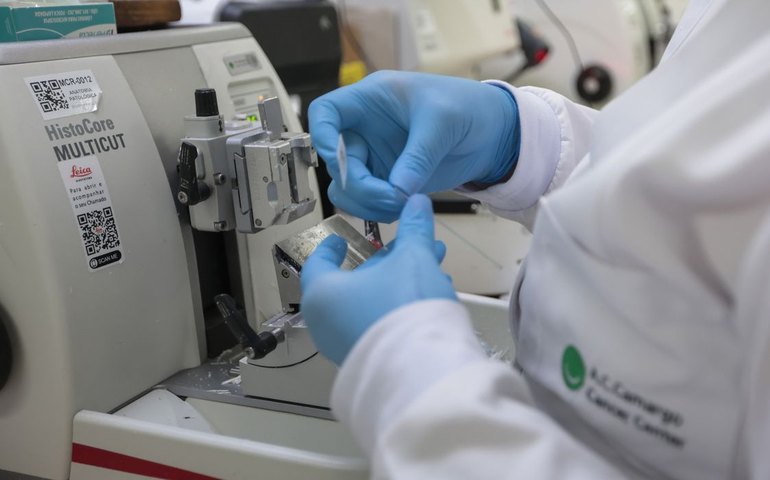 Publicada lei que amplia prevenção e controle do câncer no SUS