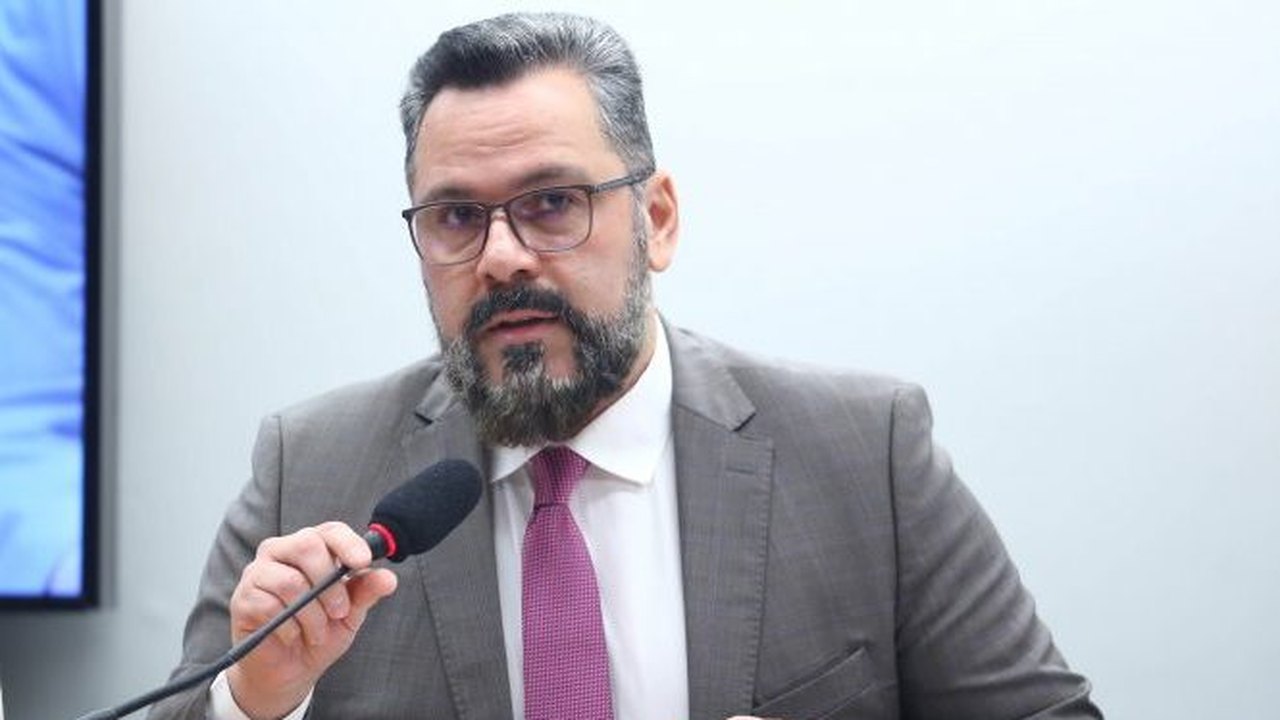 Comissão mista pode votar nesta terça MP que libera crédito a exportadores